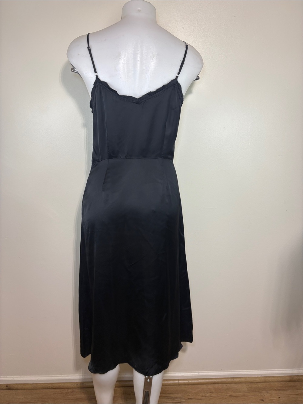 Wilfred Sonnet Slip Dress Black Satin Lace Trim Midi Dress Size 4 | Aritzia - Picture 3 of 12
